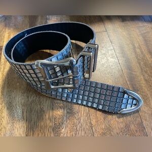 Cignal studded belt size S